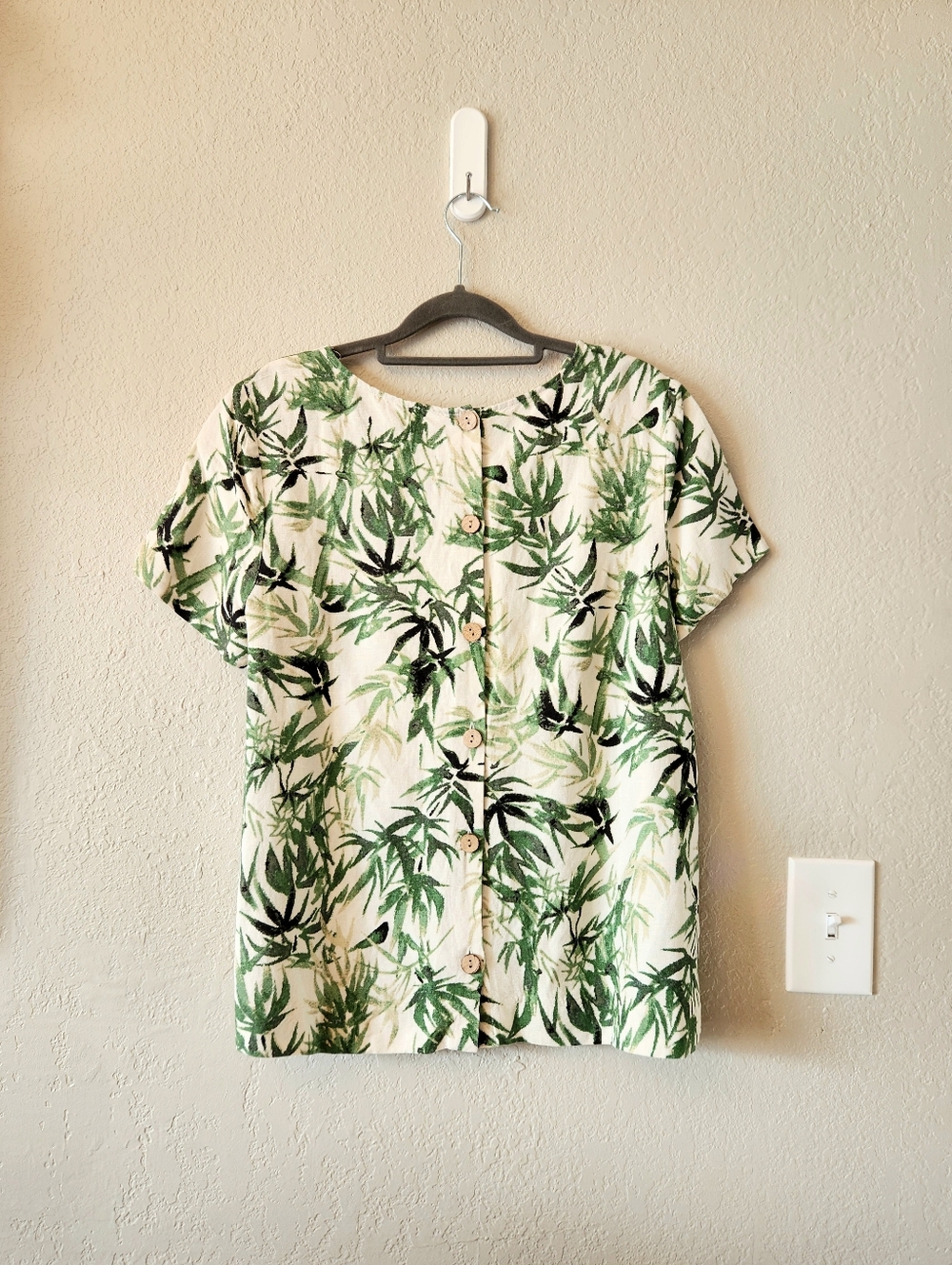 J.Jill Button-Back Bamboo Leaf Print Top
